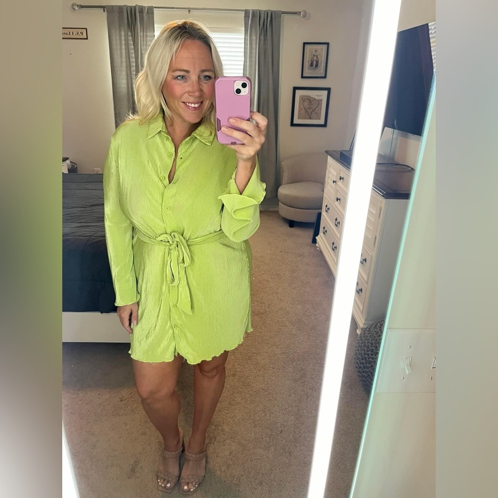 Beautiful Chartreuse Button Down Dress